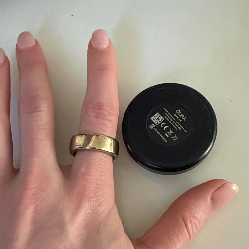 Oura Gen 3 Horizon Gold Ring with Charger Size 8